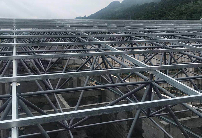 荆州仁怀冠英学校艺体楼网架